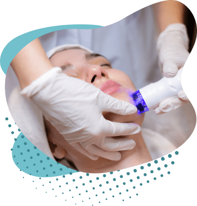 Mulher recebendo tratamento de Jato de plasma